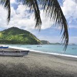 Tompotika beach view2