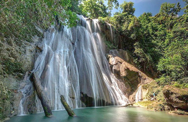 batanta waterfall